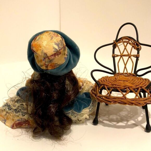 Porcelain doll 7.5” with wicker chair - Picture 2 of 6